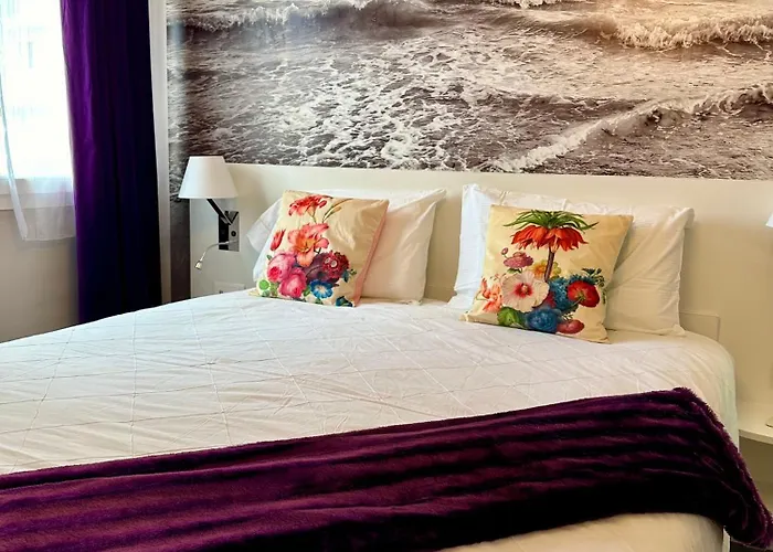 Le Victor Hugo De La Robine